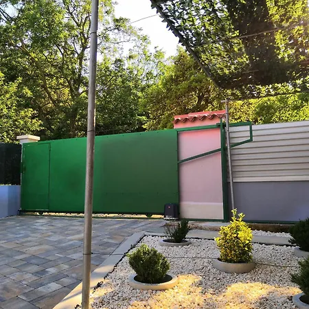 House Intacta בית נופש *